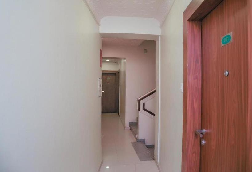 בית מלון כפרי Super Collection O Pearl Near Shaniwar Wada