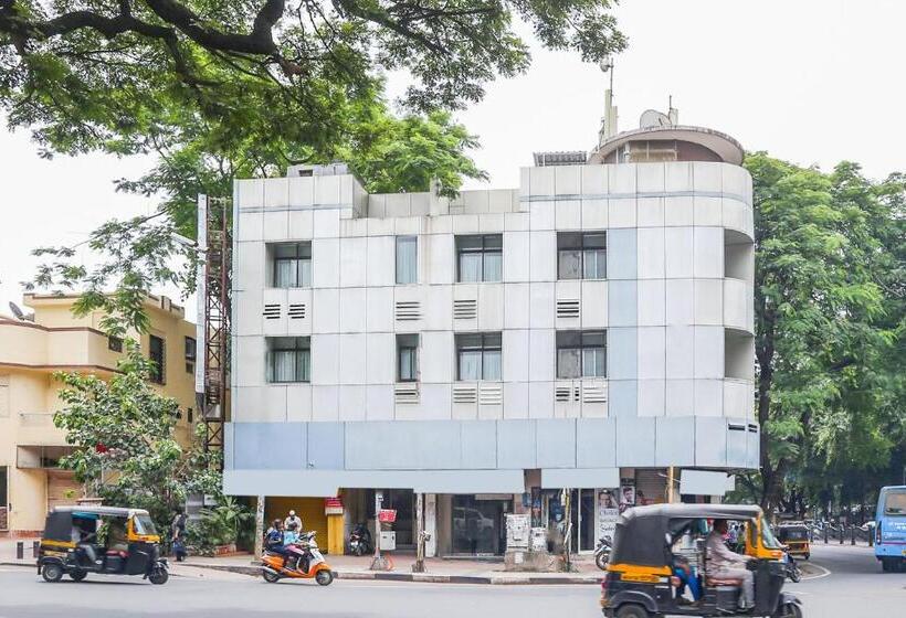 בית מלון כפרי Super Collection O Pearl Near Shaniwar Wada