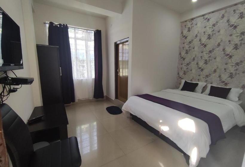 پانسیون Cassiopeia Guest House