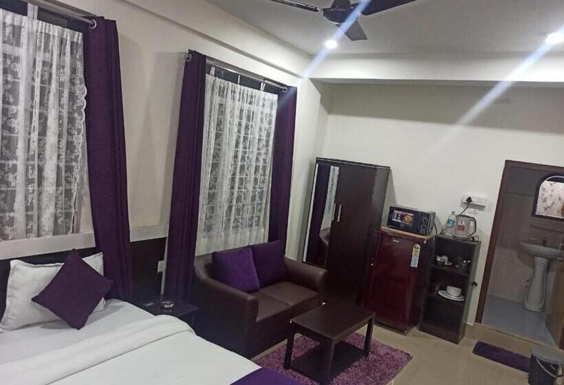 پانسیون Cassiopeia Guest House