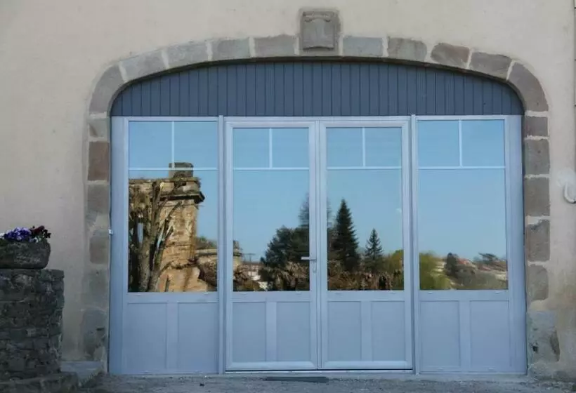 Majatalo Le Pont De Livinhac