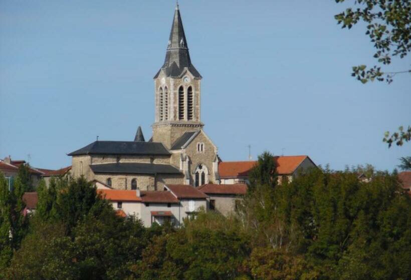 بنسيون Le Pont De Livinhac