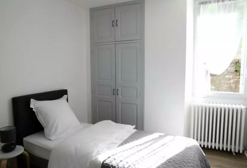 Majatalo Le Pont De Livinhac