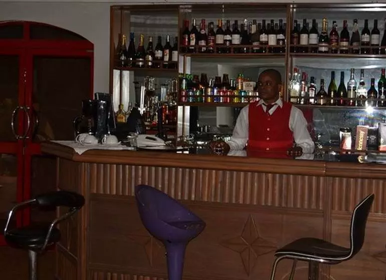 پانسیون Room In Lodge   Sunview Hotel  Akure