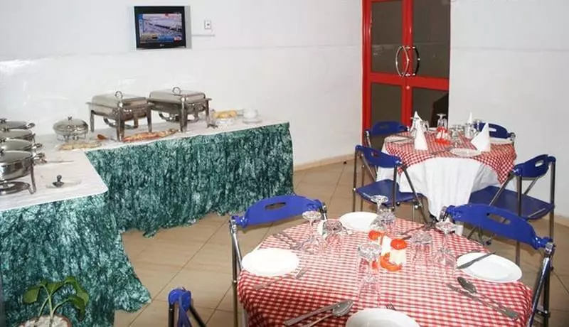 پانسیون Room In Lodge   Sunview Hotel  Akure