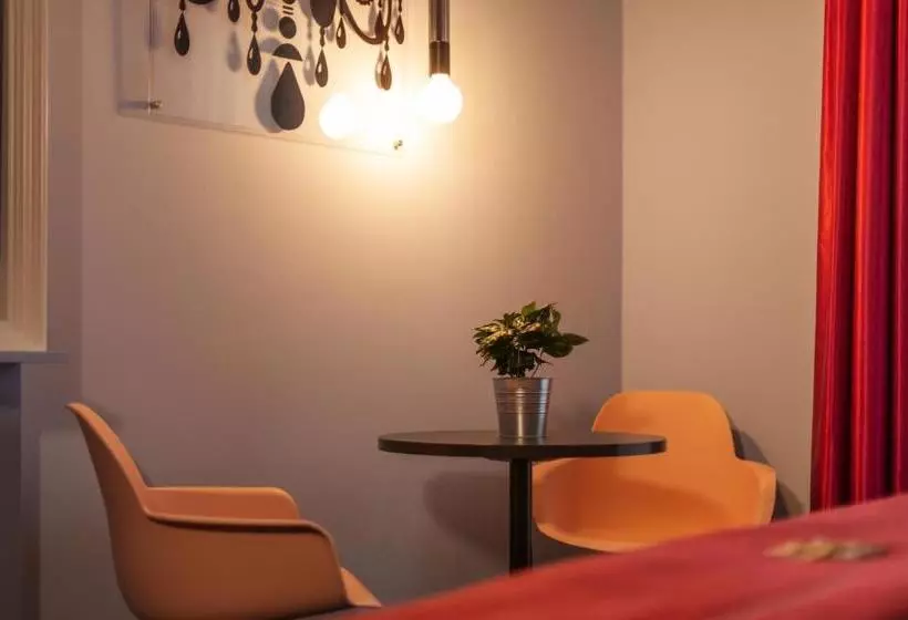 The Niu Mood   Apartments