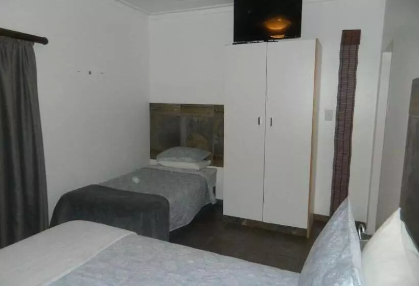 پانسیون Aub Guesthouse   Mariental