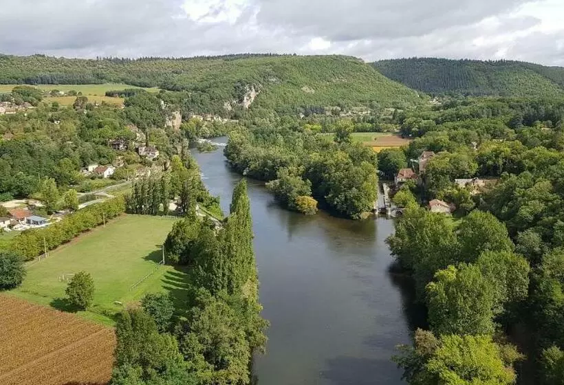 Retkeilymaja Le Refuge Du Cele