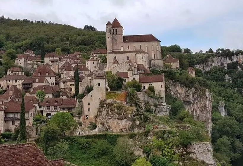 Retkeilymaja Le Refuge Du Cele