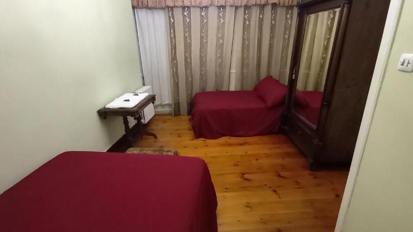 تختخواب و صبحانه El Bordón De La Casa Batallón