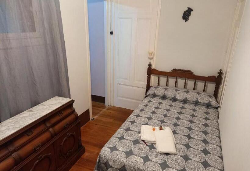 تختخواب و صبحانه El Bordón De La Casa Batallón