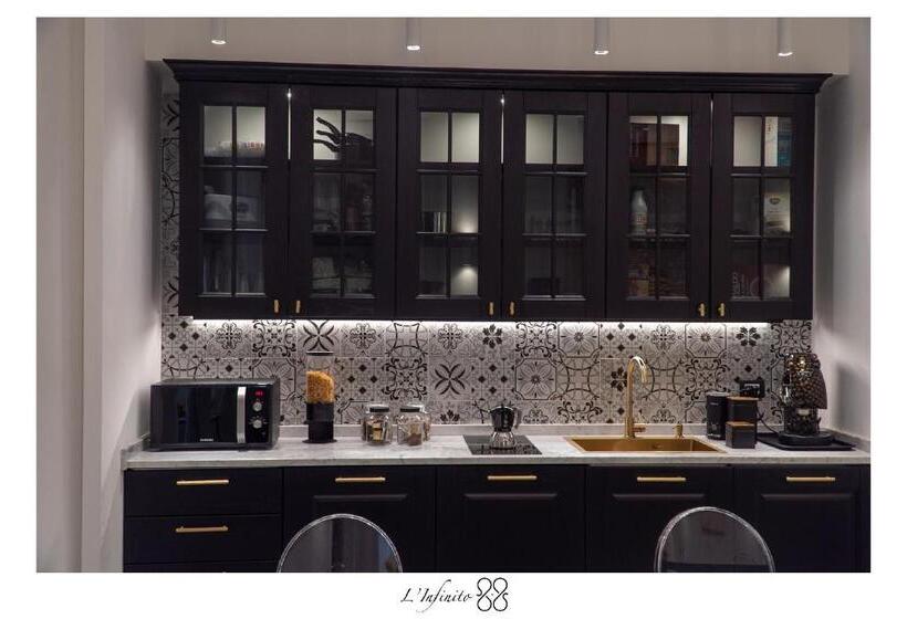 تختخواب و صبحانه L'infinito 88 Charmant Rooms