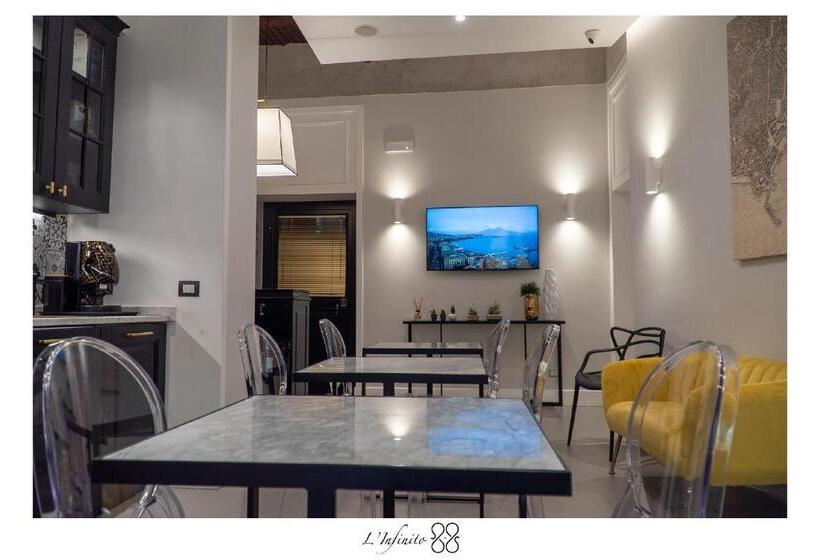 تختخواب و صبحانه L'infinito 88 Charmant Rooms