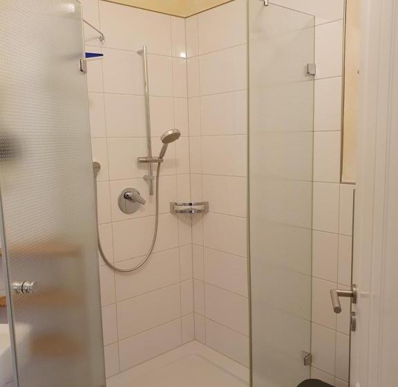 住宿加早餐 Weinhaus Paradies