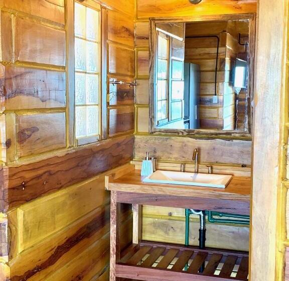 فندق Alma Serrana   Suites De Montaña!