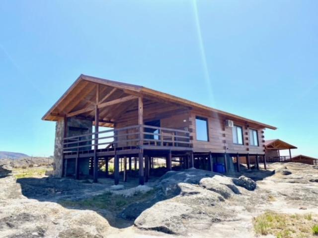 فندق Alma Serrana   Suites De Montaña!