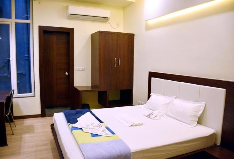 בית מלון כפרי Aman Palace By Shrigo S