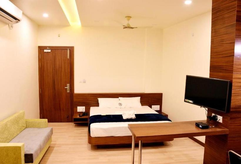 בית מלון כפרי Aman Palace By Shrigo S