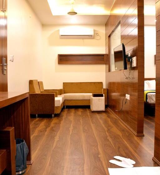 בית מלון כפרי Aman Palace By Shrigo S