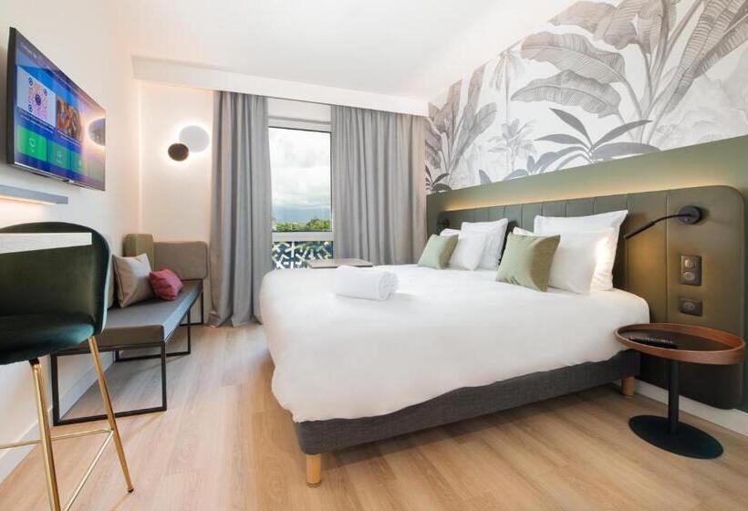 Hotel Campanile Smart Lyon Est Eurexpo Bron Aviation