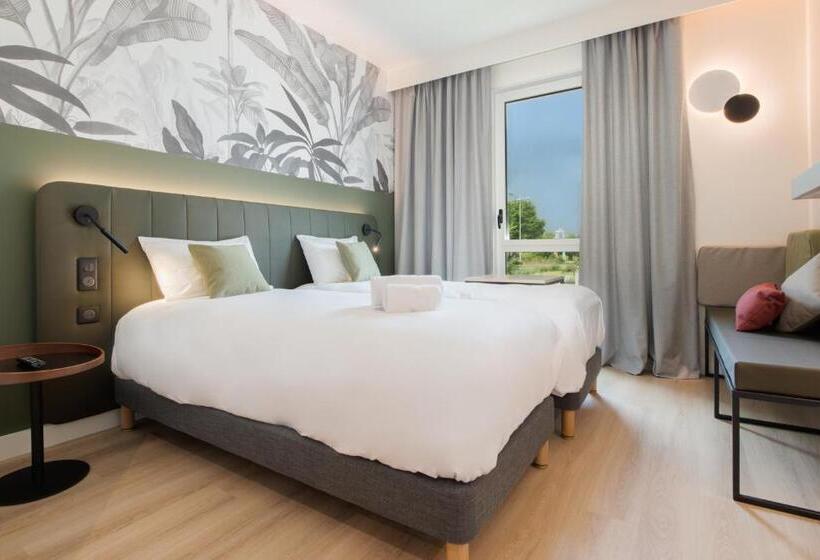 Hotel Campanile Smart Lyon Est Eurexpo Bron Aviation