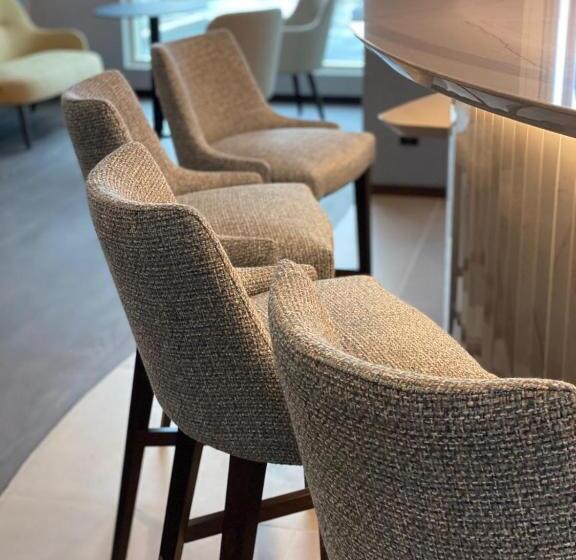 Hotel Campanile Smart Lyon Est Eurexpo Bron Aviation