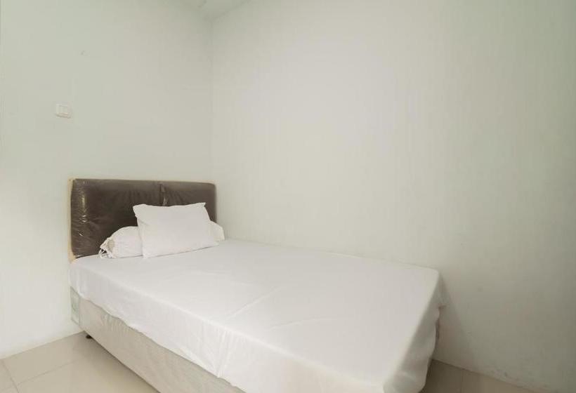 فندق Koolkost Syariah Near Kampus Utama Universitas Budi Luhur