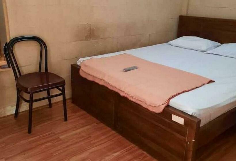 בית מלון כפרי Omahe Haji Qoema Syariah Redpartner