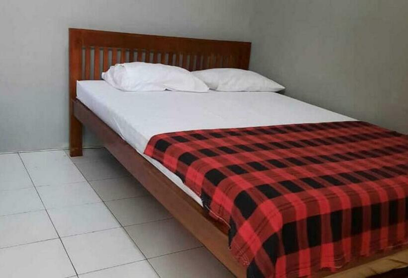 בית מלון כפרי Omahe Haji Qoema Syariah Redpartner