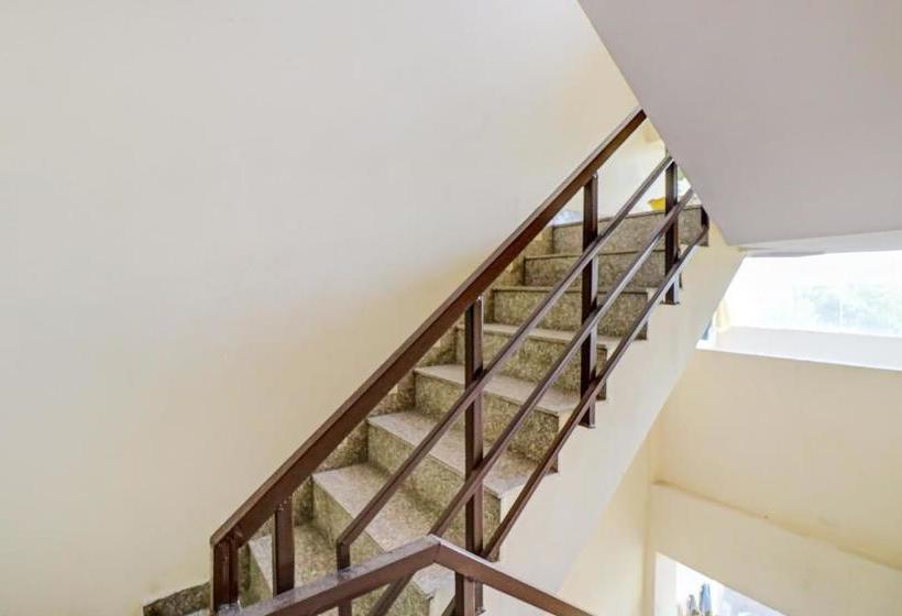 Hotel Oyo 80032  The Shadow