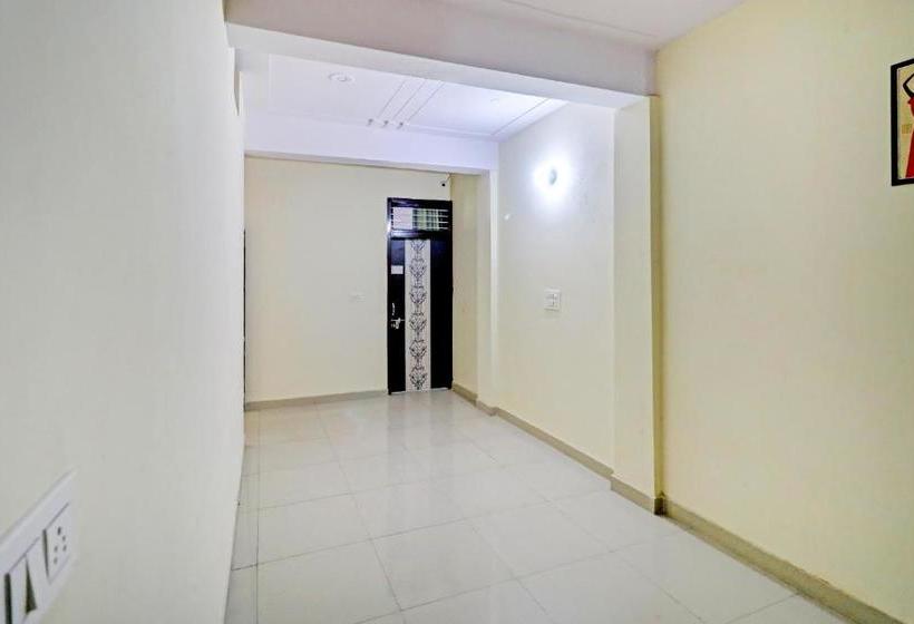 Hotel Oyo 80032  The Shadow