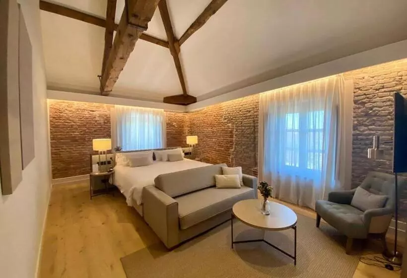 هتل Sofraga Palacio