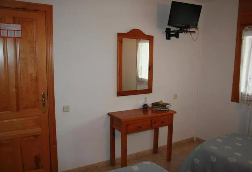 Pension Fonda Naval