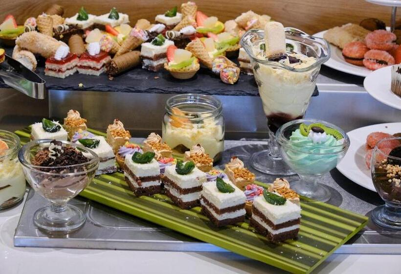 Viva Mare Beach Hotel By Santa Marina