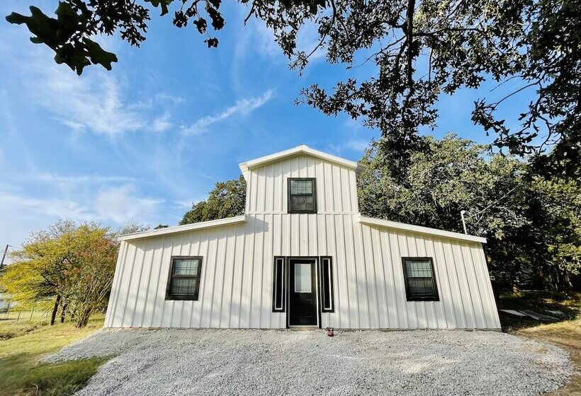 민박 Towering Oaks Event & Retreat Center