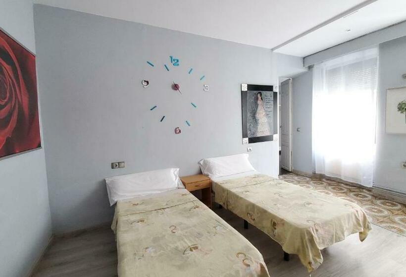 酒店 Hostal Martes Cáceres Plaza Mayor Tercer Piso Sin Ascensor