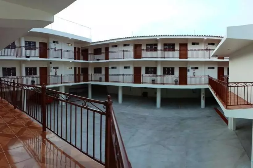 ホテル John & Rose