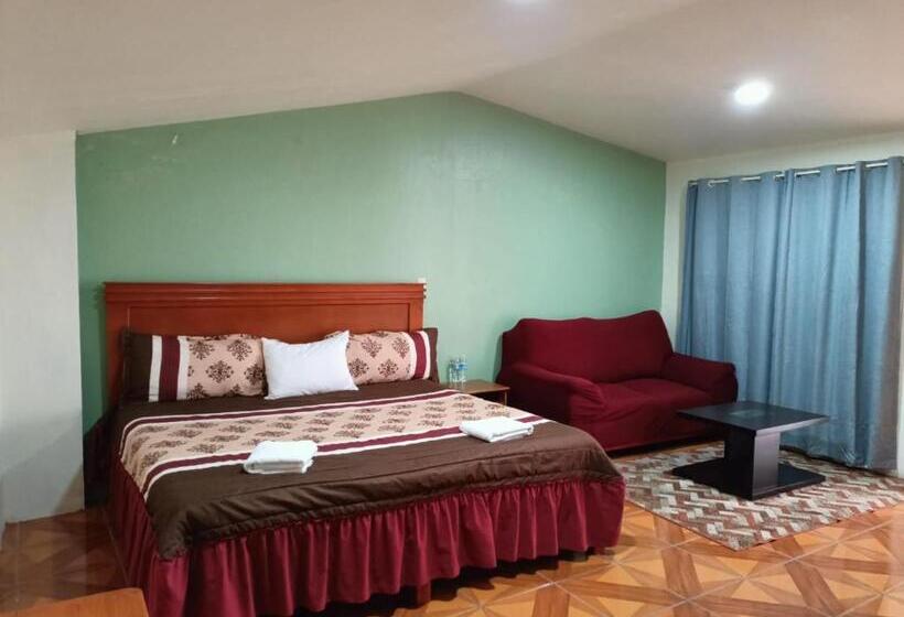 בית מלון כפרי John & Rose