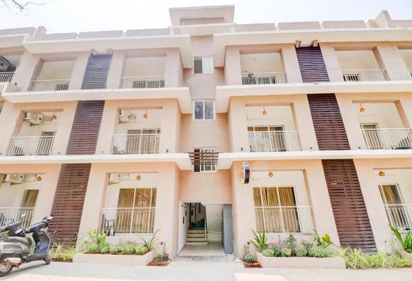 فندق Oyo 80204 Collection O Villa Do Flor