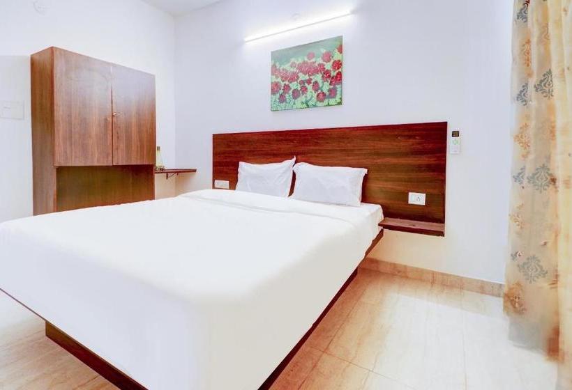 فندق Oyo 80204 Collection O Villa Do Flor