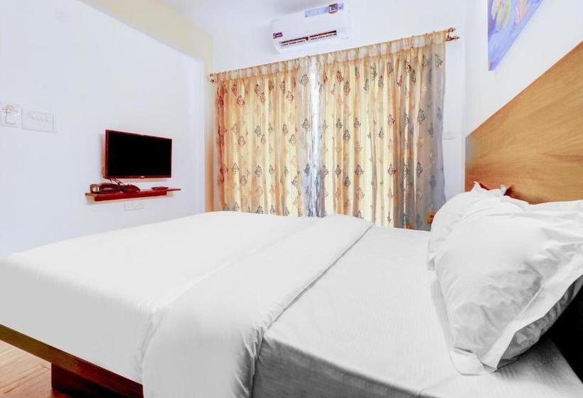 فندق Oyo 80204 Collection O Villa Do Flor