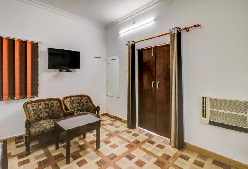 هتل Oyo Lck1265 Shanti Kuti Home Stay