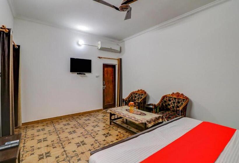 هتل Oyo Lck1265 Shanti Kuti Home Stay