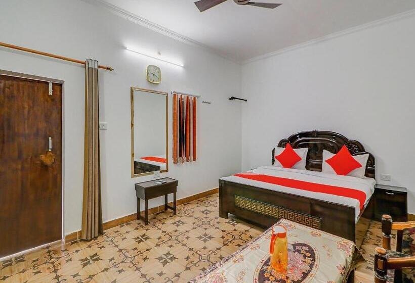 هتل Oyo Lck1265 Shanti Kuti Home Stay