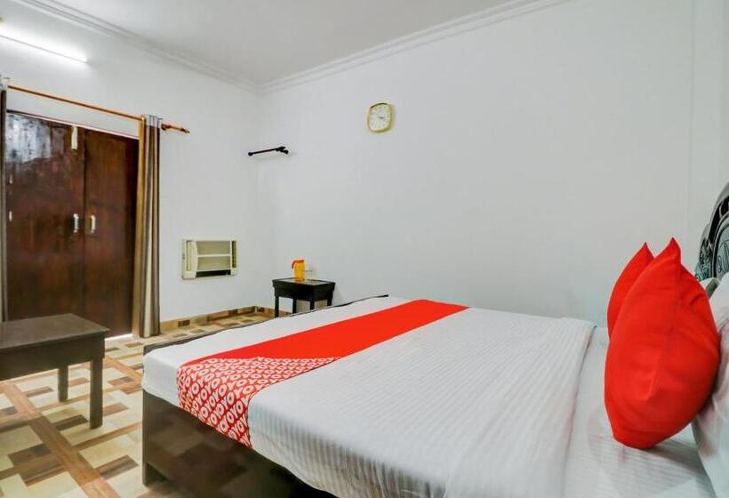 هتل Oyo Lck1265 Shanti Kuti Home Stay