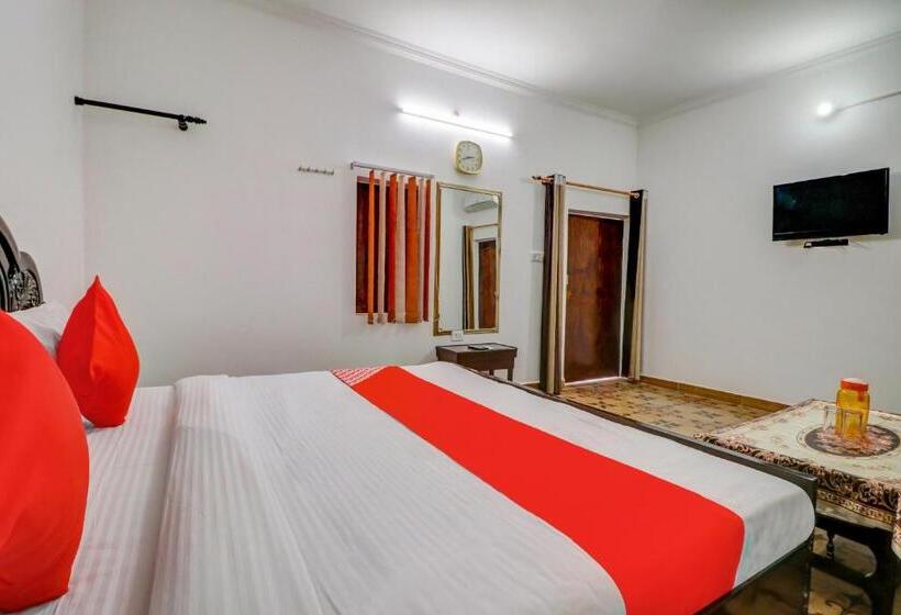 هتل Oyo Lck1265 Shanti Kuti Home Stay