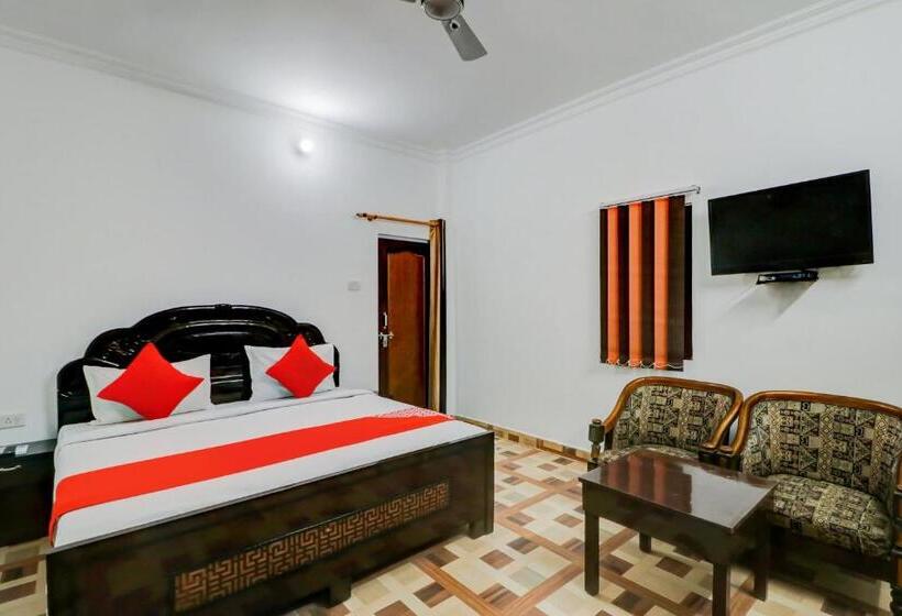 هتل Oyo Lck1265 Shanti Kuti Home Stay