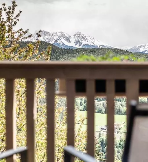 Hotelli Pippos Mountain Lodge