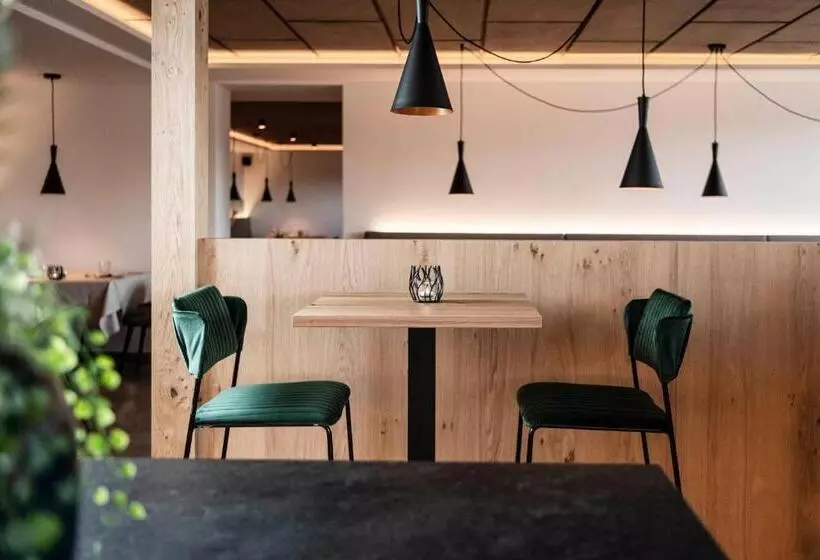 Hotelli Pippos Mountain Lodge