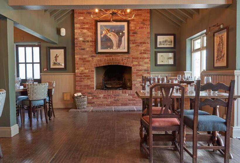 호텔 The Fleet Inn